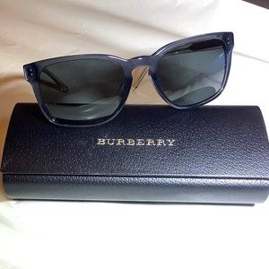 BURBERRY Sunglasses BE4222F 3013/87 55mm 20-145 - Clear Smoke